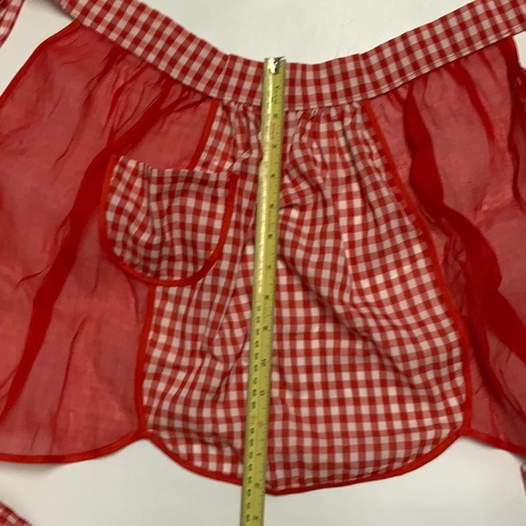 Vintage Gingham Half Apron - Picture 2 of 2